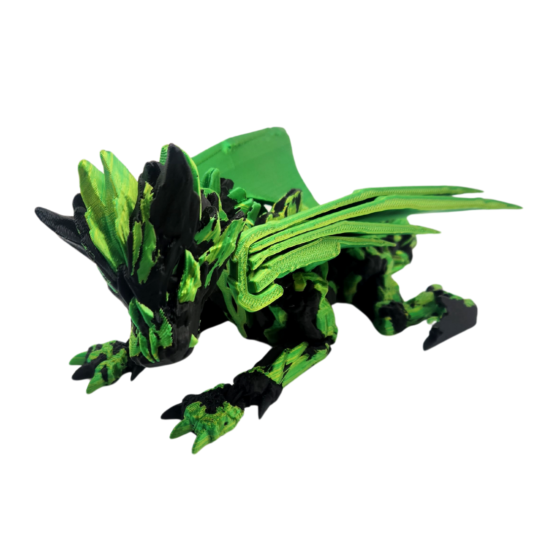 Ein aufrecht stehender Drache mit ausfahrbaren Flügeln. Sein Körper hat die Form eines Kristalls